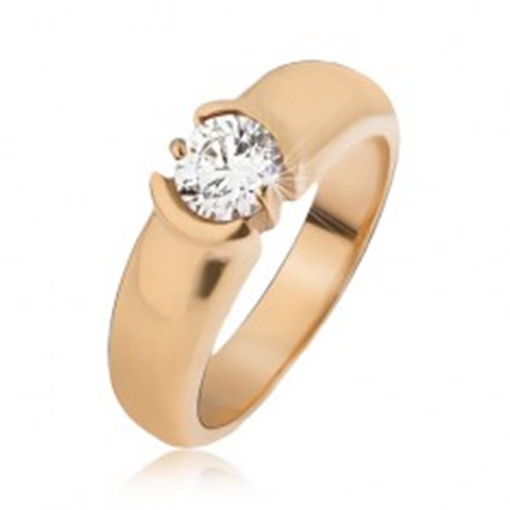 Šperky eshop Oceľový prsteň zlatej farby, rozširujúce sa ramená, číry zirkón - Veľkosť: 49 mm