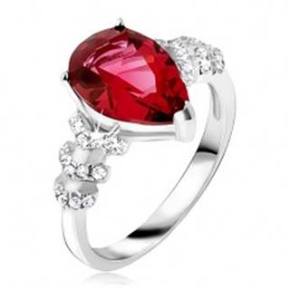 Prsteň zo striebra 925 - červený slzičkový kameň, číre zirkónové šípky - Veľkosť: 50 mm