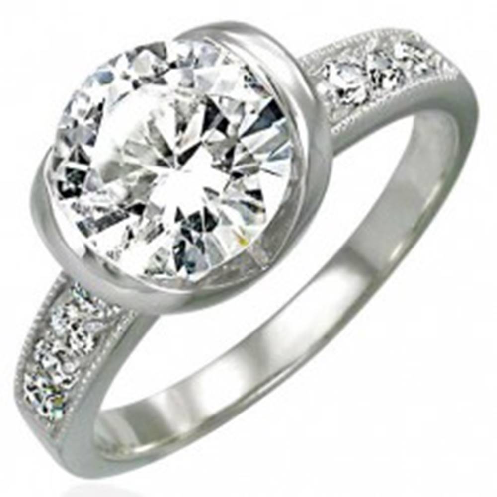 Šperky eshop Zásnubný prsteň z chirurgickej ocele s veľkým a ôsmimi malými zirkónmi - Veľkosť: 49 mm