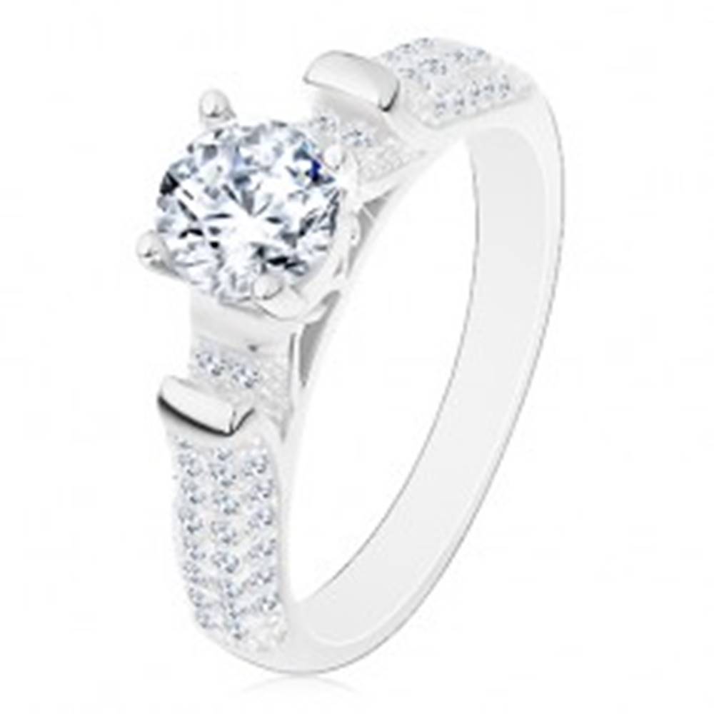 Šperky eshop Zásnubný prsteň, striebro 925, trblietavé ramená s výčnelkami, číry zirkón - Veľkosť: 49 mm