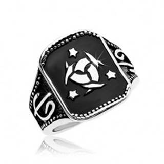 Oceľový prsteň, čierny obdĺžnik s keltským uzlom a tromi hviezdami - Veľkosť: 57 mm