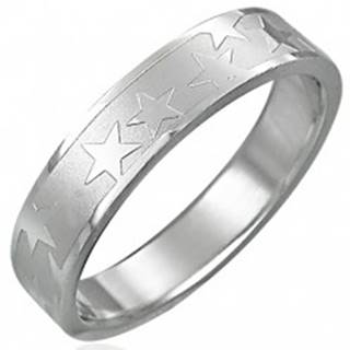 Oceľový prsteň s matným stredovým pásom a hviezdami - Veľkosť: 49 mm