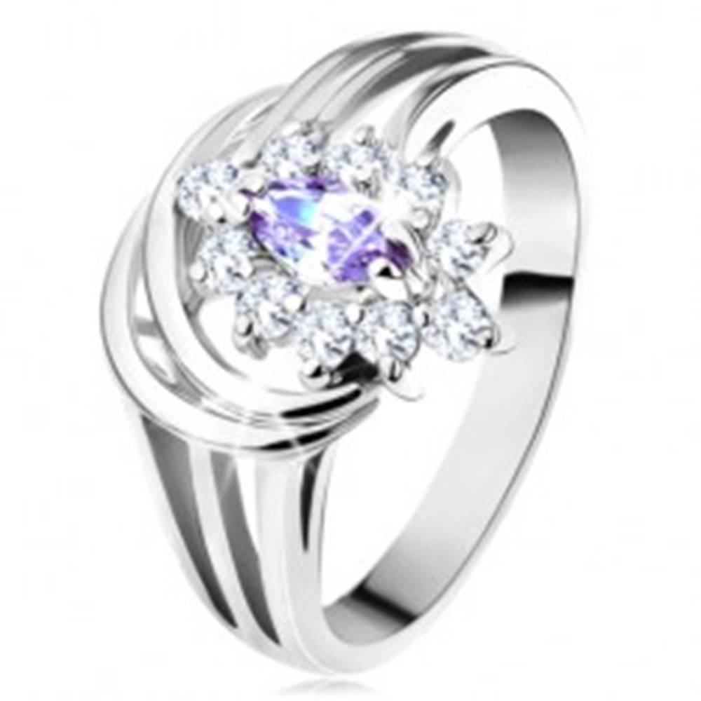 Šperky eshop Lesklý prsteň so striebornou farbou, svetlofialové zrnko s čírymi lupienkami - Veľkosť: 49 mm