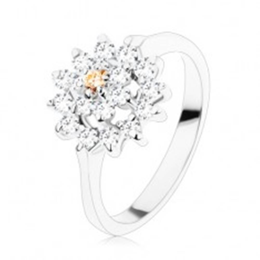 Šperky eshop Prsteň - strieborný odtieň, kvet v čírej a svetlohnedej farbe, zirkónový lem - Veľkosť: 49 mm