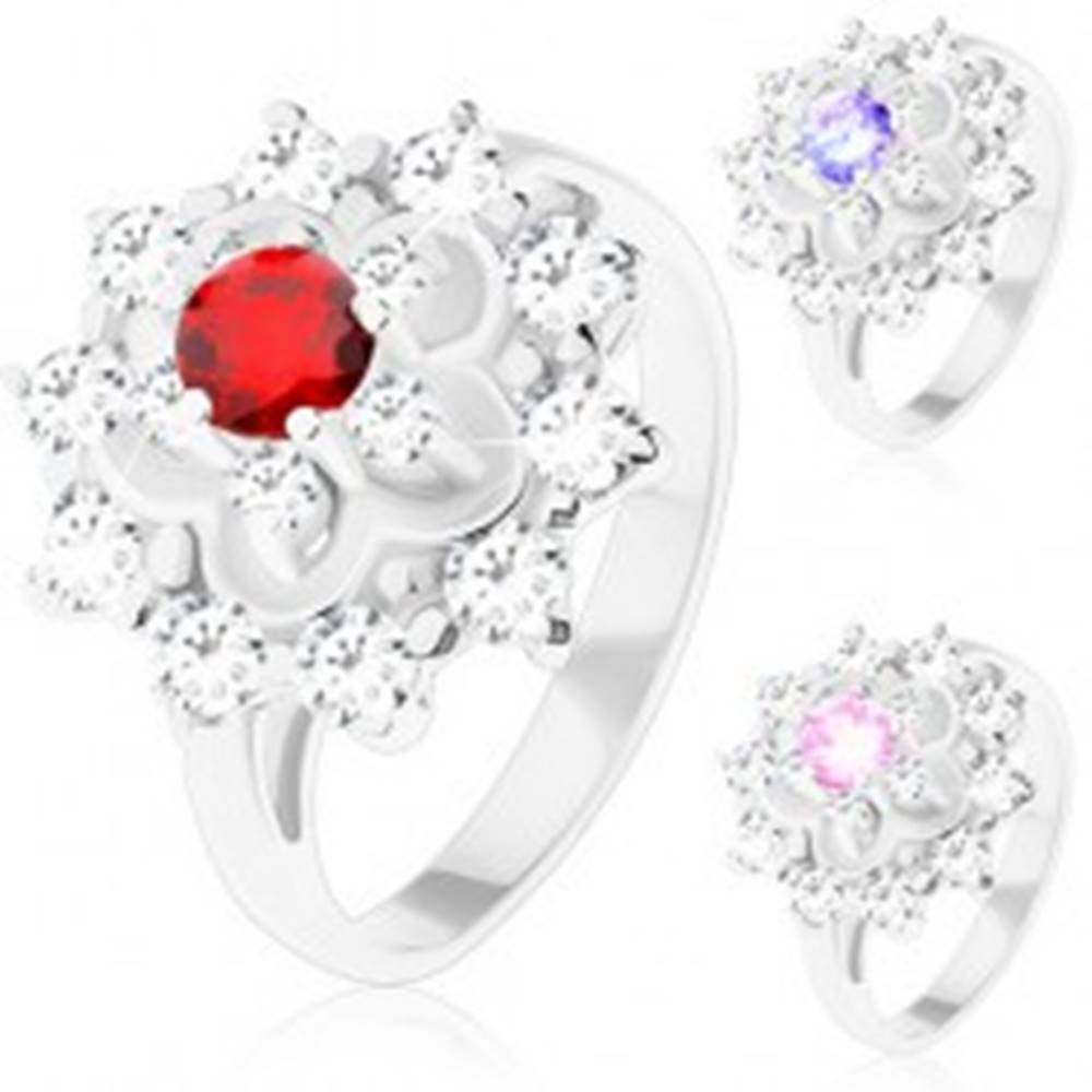 Šperky eshop Trblietavý prsteň v striebornom odtieni, kontúra kvetu, okrúhle zirkóny - Veľkosť: 50 mm, Farba: Svetlofialová
