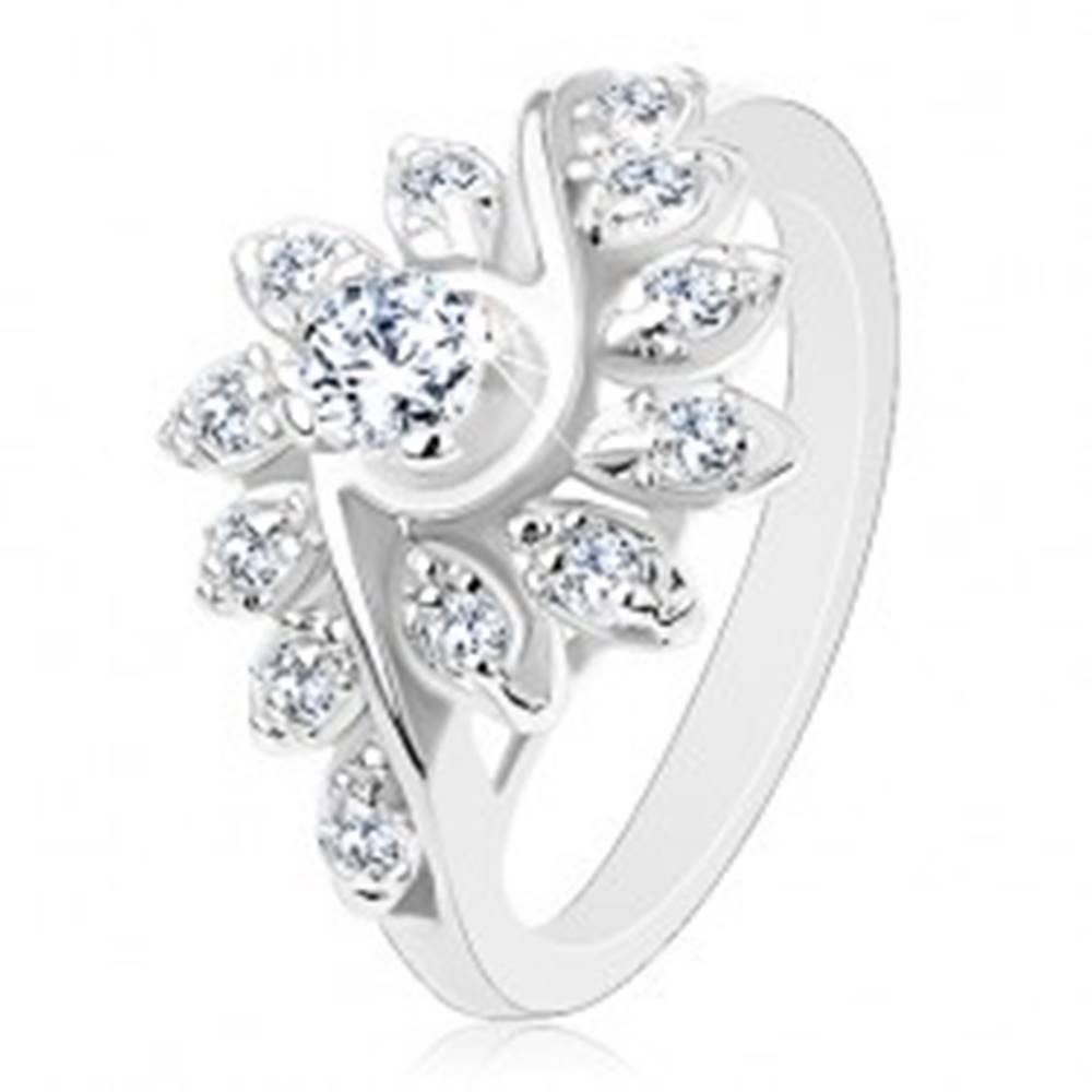 Šperky eshop Ligotavý prsteň so zatočenými ramenami, brúsené okrúhle zirkóny v čírej farbe - Veľkosť: 49 mm