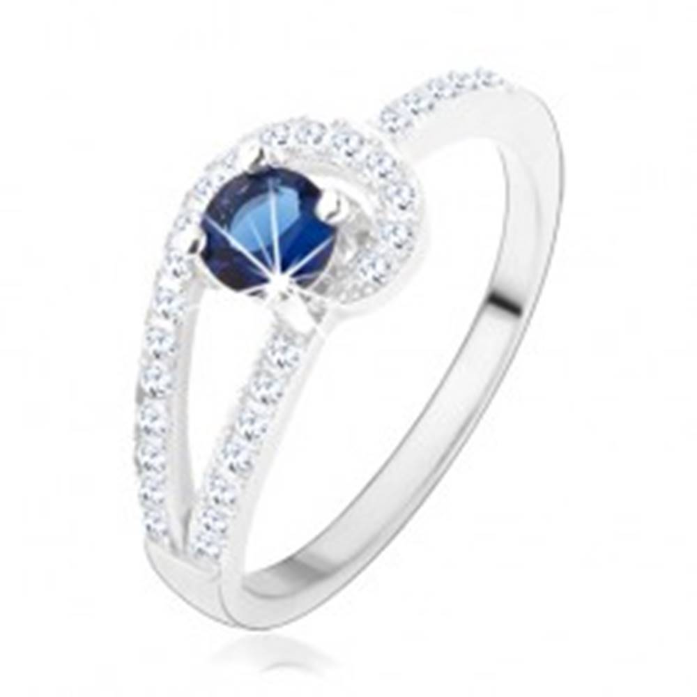 Šperky eshop Strieborný prsteň 925, trblietavé línie čírej farby, okrúhly modrý zirkón - Veľkosť: 49 mm