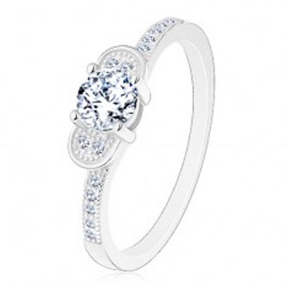 Šperky eshop Zásnubný prsteň, striebro 925 - trblietavá mašlička z čírych zirkónov - Veľkosť: 48 mm