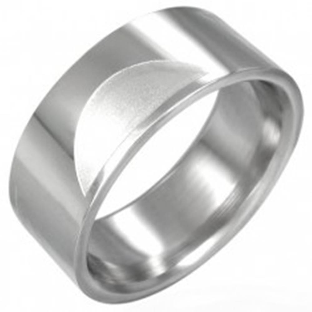 Šperky eshop Oceľový prsteň hladký s matnými polkruhmi - Veľkosť: 54 mm