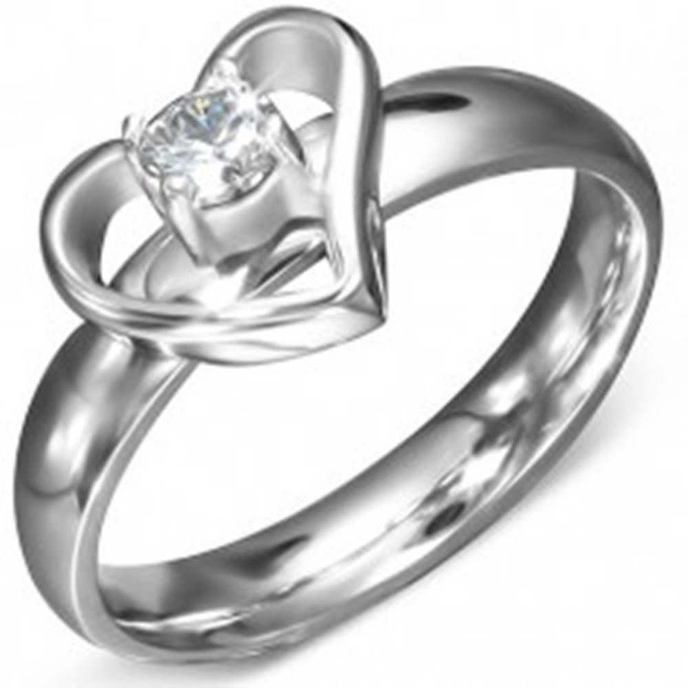 Šperky eshop Prsteň z ocele - kontúra srdca s čírym zirkónom v strede - Veľkosť: 49 mm