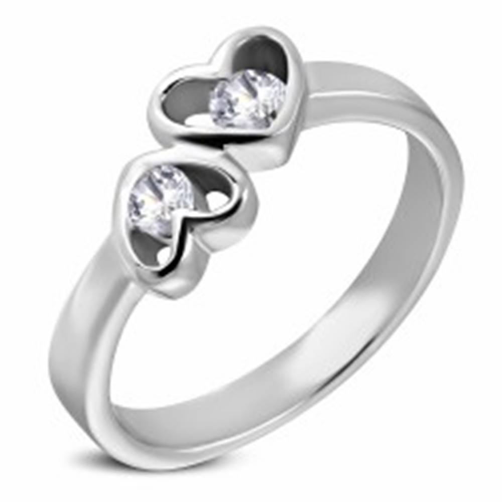 Šperky eshop Oceľový prsteň striebornej farby, dve srdcia s čírymi zirkónmi - Veľkosť: 49 mm