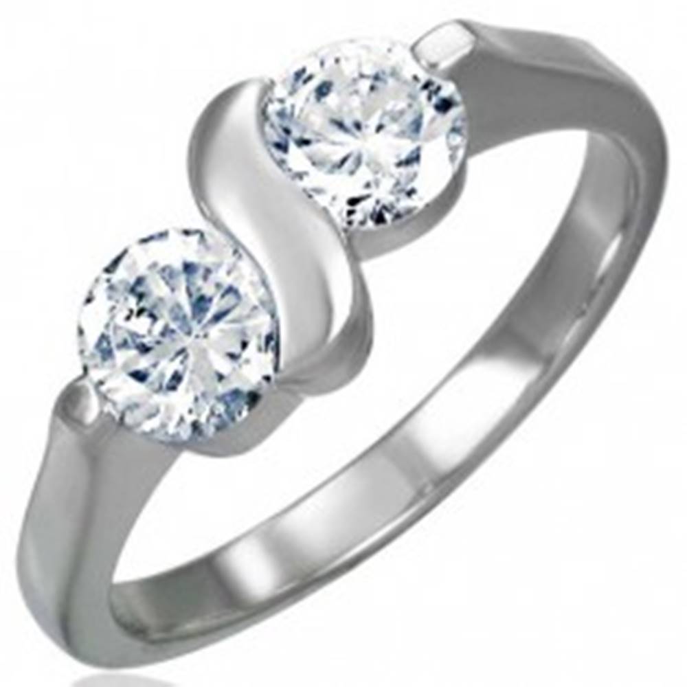 Šperky eshop Zásnubný prsteň z chirurgickej ocele s dvojitým zirkónom s esíčkom - Veľkosť: 49 mm