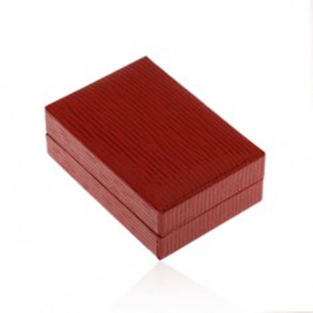 Šperky eshop Krabička na náušnice v tmavočervenej farbe, koženkový povrch so zárezmi
