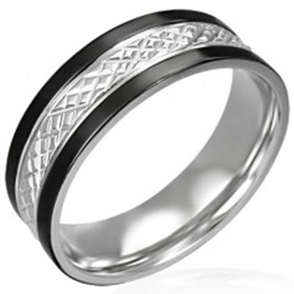 Šperky eshop Oceľový prsteň s čiernymi pásmi po okrajoch - Veľkosť: 54 mm