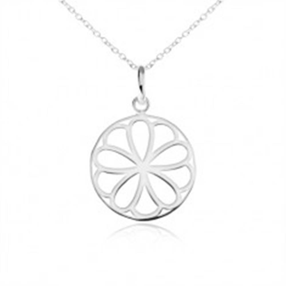 Šperky eshop Strieborný náhrdelník 925, okrúhly prívesok - ozdobne vyrezávaný kvet