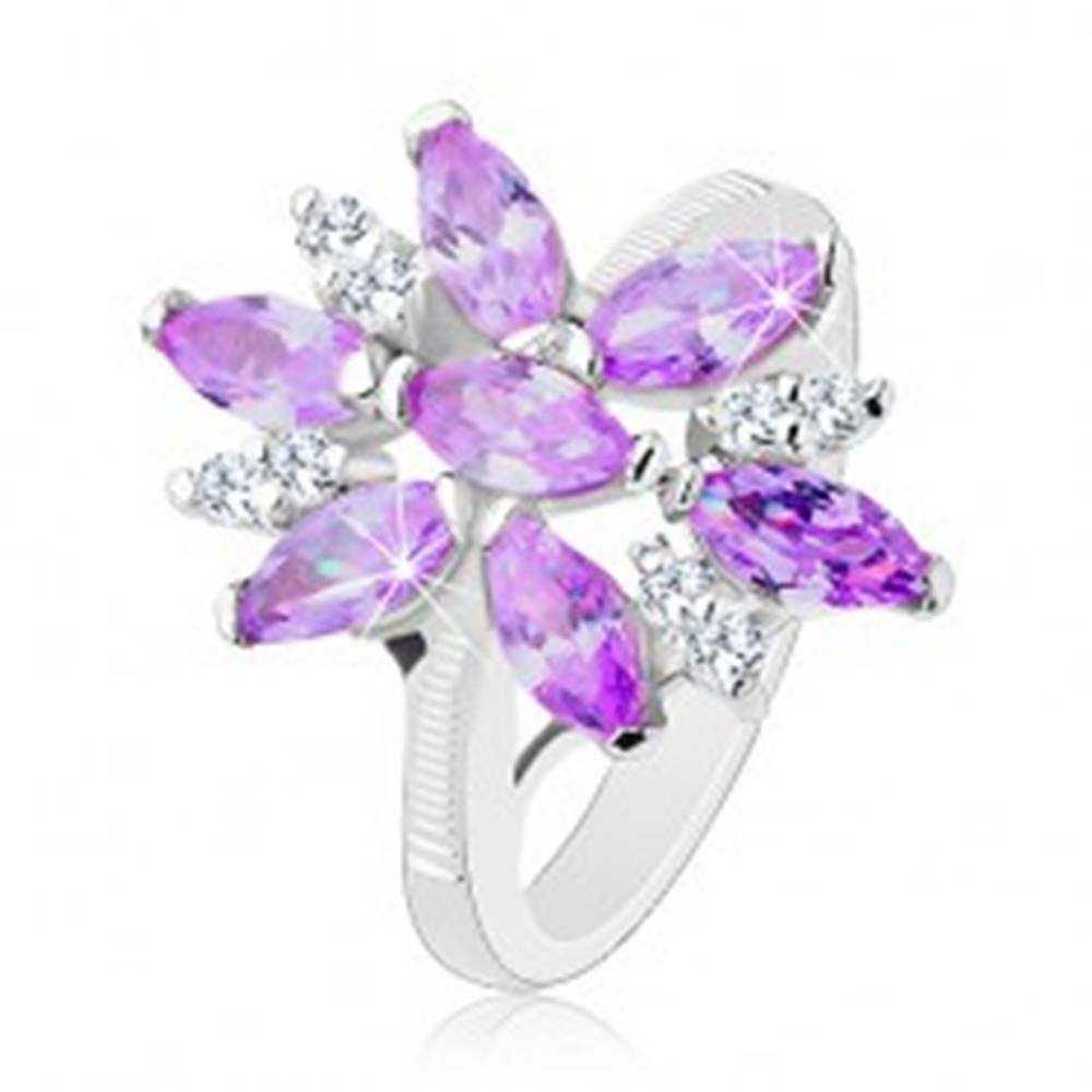 Šperky eshop Prsteň v striebornej farbe, veľký kvet z fialových a čírych zirkónov - Veľkosť: 48 mm
