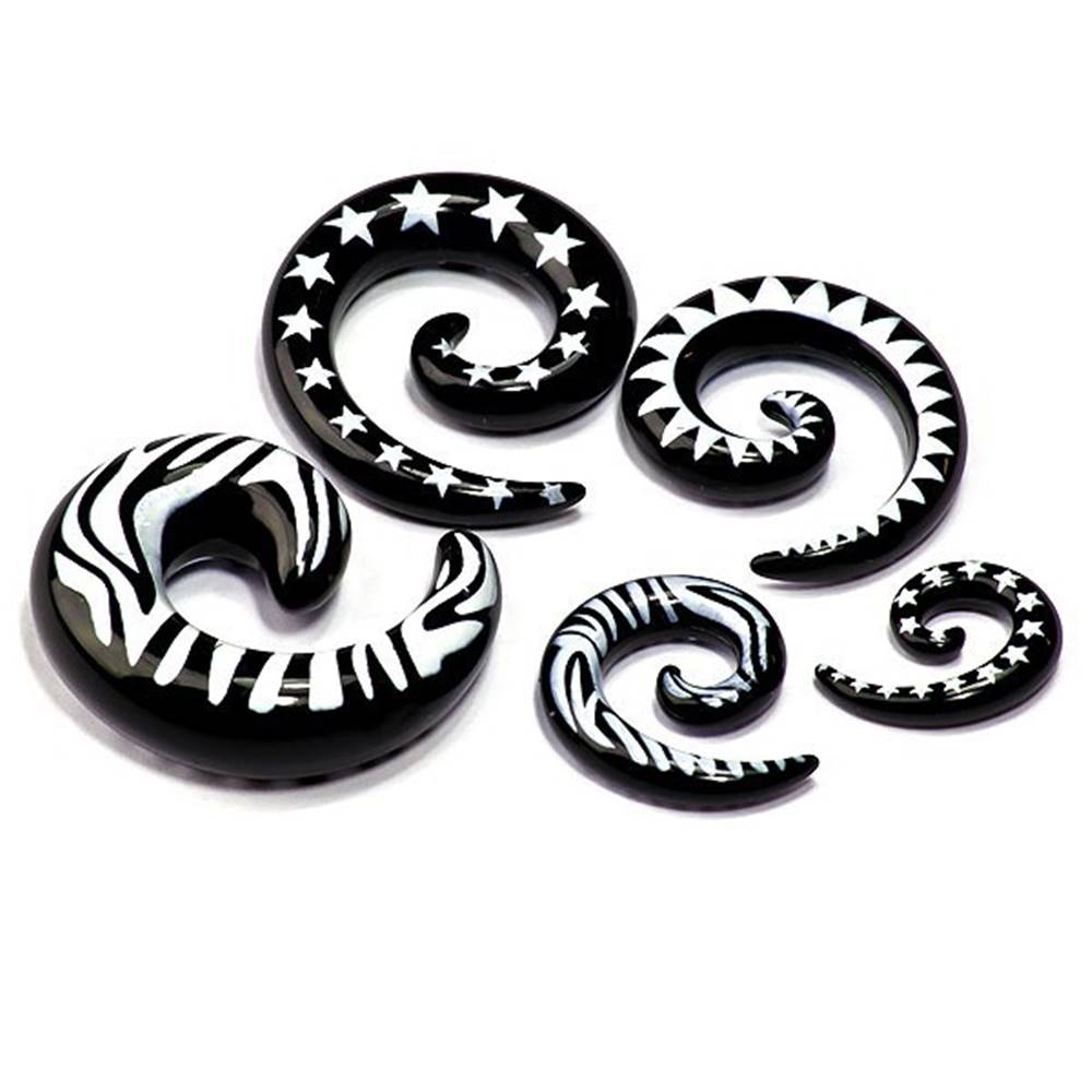 Šperky eshop Čierny vzorovaný expander do ucha z akrylu, slimák - Hrúbka: 3 mm, Tvar hlavičky: Zebra