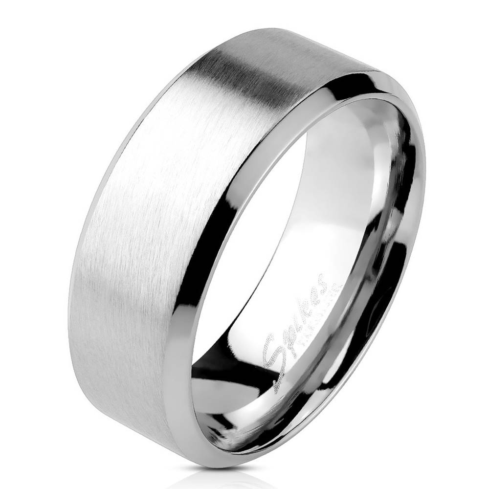 Šperky eshop Oceľový prsteň striebornej farby - matný pásik uprostred, lesklé línie po okrajoch, 4 mm - Veľkosť: 49 mm